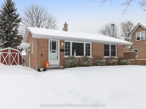 94 Bisley Cres, Brockville, ON K6V 2T8