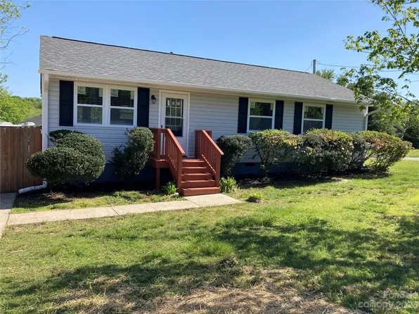 1009 Wilson Blvd, Dallas, NC 28034