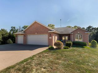4209 Deer Path Ct, Hazel Green, WI 53811