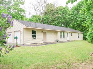 49 Maple St, Gardiner, ME 04345