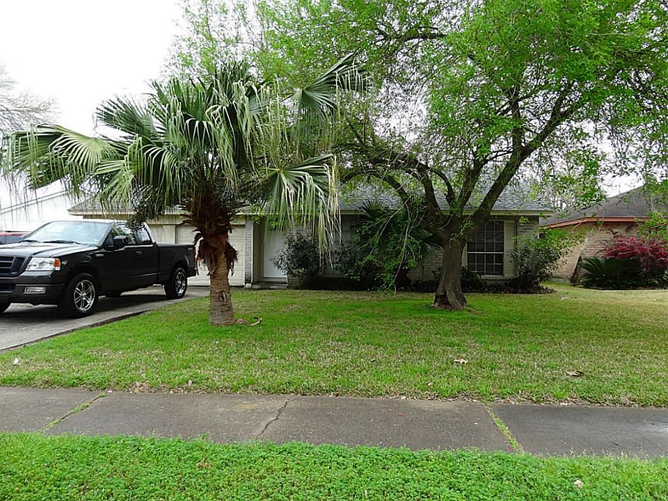 1st image of 11326 Angelique Dr