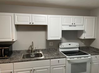 214 Highland Blvd APT B, New Castle, DE 19720