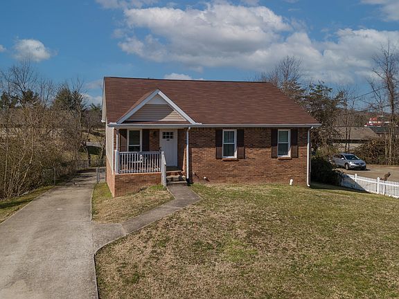 5th image of 101 Whitehall Dr