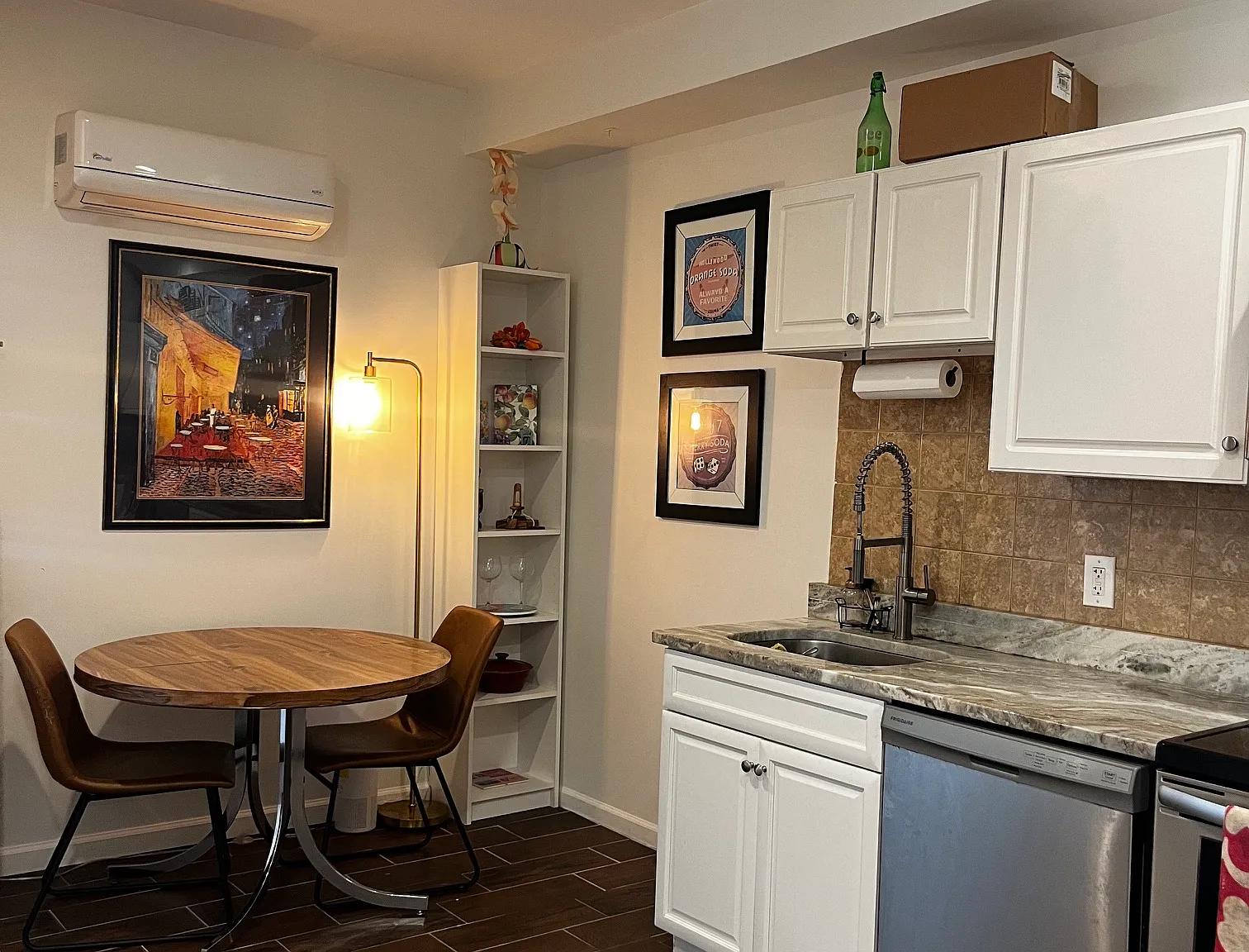 2 bed, 1100 sqft, $1,300 — Photo 1