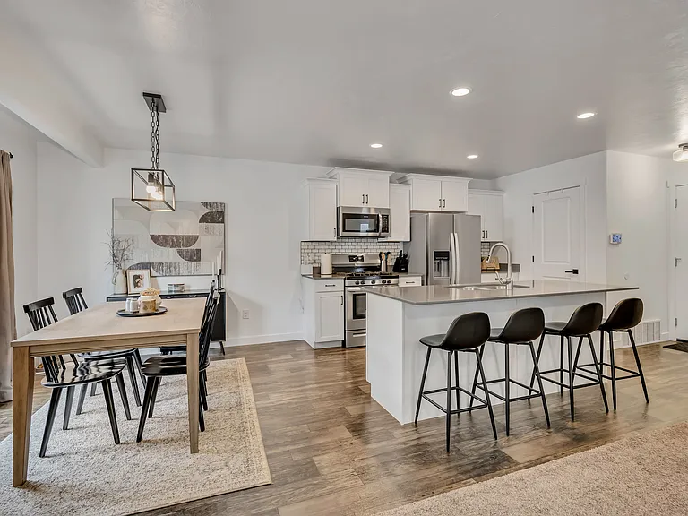 5176 W Duet Dr — Photo 5