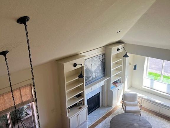 5th image of 3146 NW 29th St