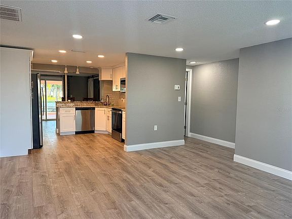 4th image of 6623 Boatyard Dr