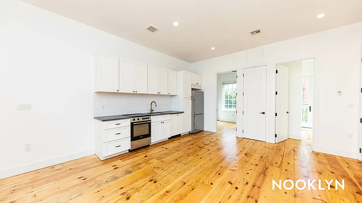 Rented by Nooklyn NYC LLC | media 65