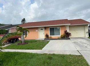 6173 Oak Royal Dr, Lake Worth, FL 33463