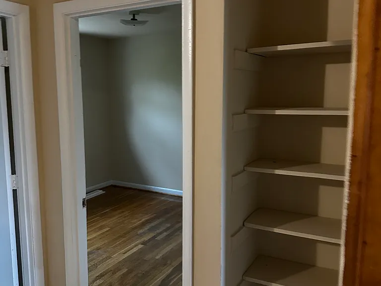 2115 Phaup St #8 — Photo 5