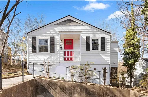 408 S Valentine St Photo 1