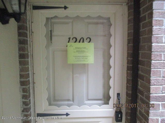 1st image of 1202 Wellington Pl