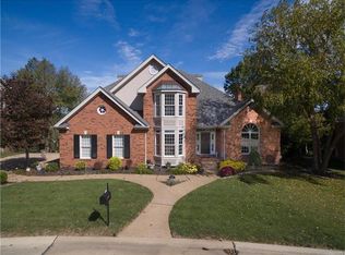533 Overlook Terrace Ct, Eureka, MO 63025