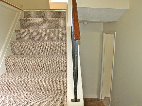 Living and 3 BR upper Level