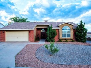 29 Castle Rock Rd SE, Rio Rancho, NM 87124