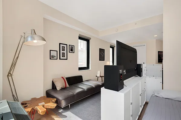 Rented by MNS | media 13