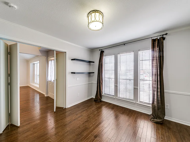 6611 Mimms Dr — Photo 10