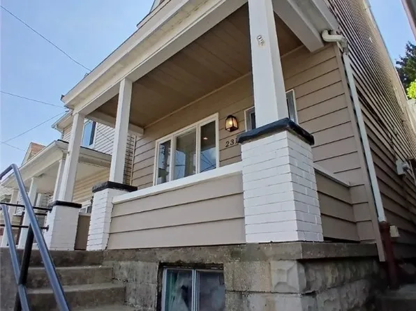 2318 Salisbury St, Pittsburgh, PA 15210