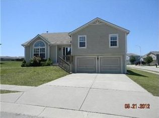 10516 N Marsh Ave, Kansas City, MO 64157