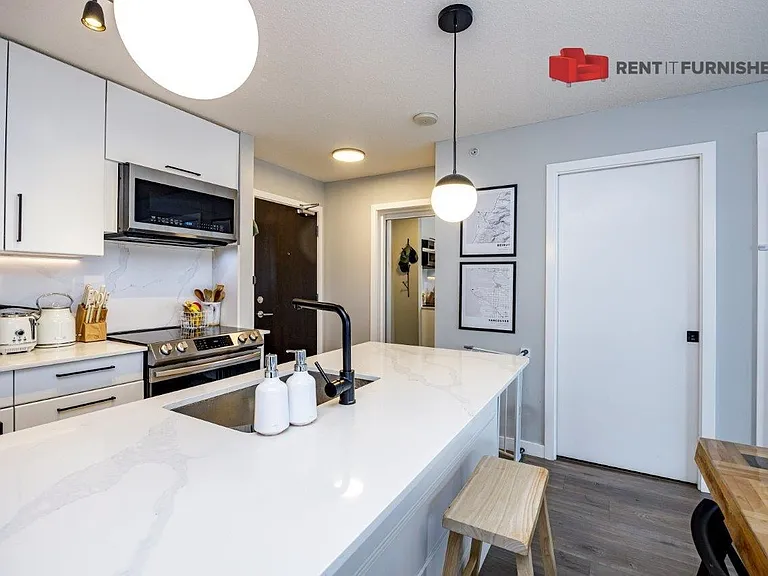 689 Abbott St #2202 — Photo 7
