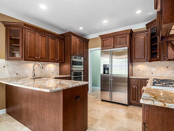 4th image of 2459 Durand Dr