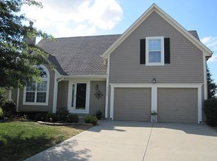 22026 W 51st Ter, Shawnee, KS 66226
