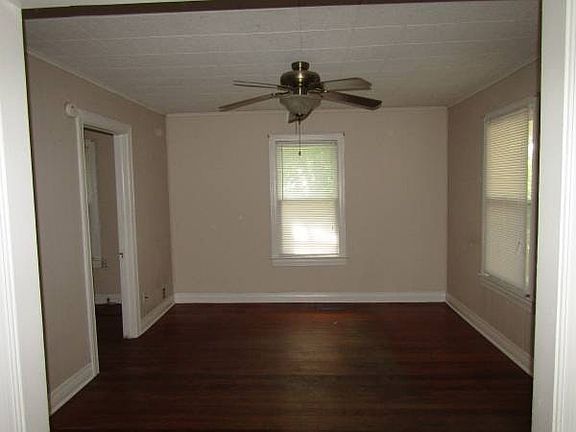 2nd image of 407 S Urbana Ave