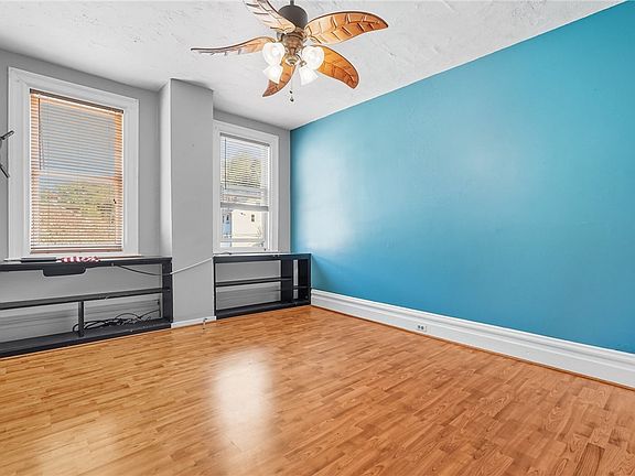 5th image of 213-215 Saline St