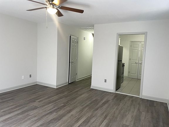 3rd image of 2934 Forest Park Dr #A