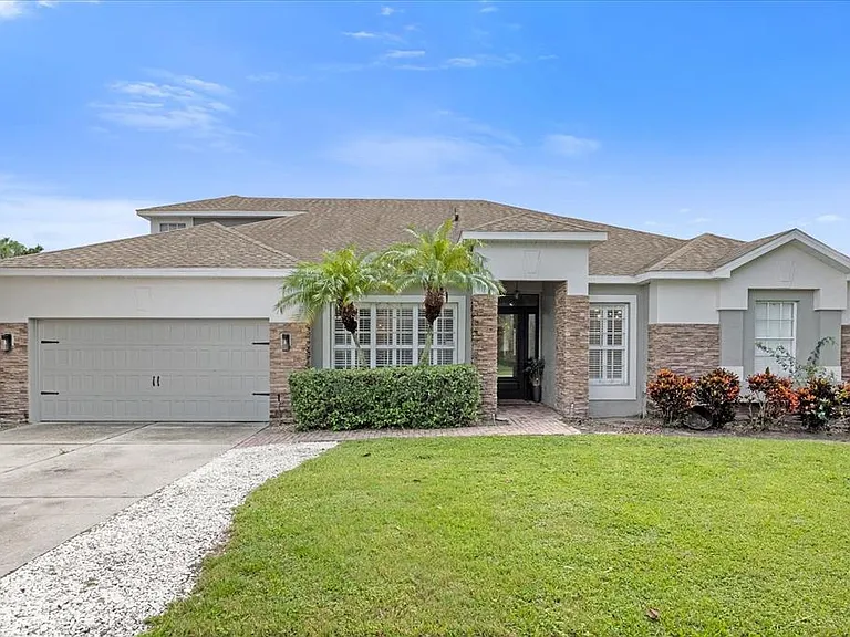 10175 Cove Lake Dr — Photo 1