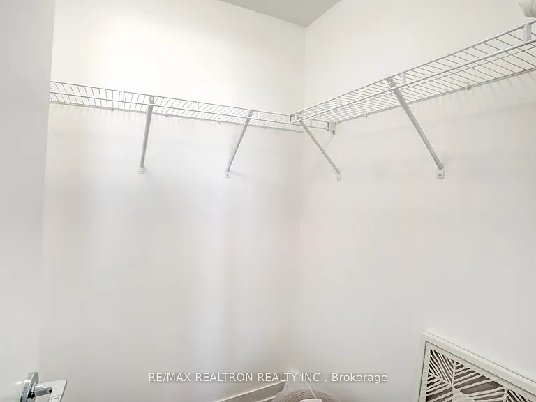 270 Dufferin St #Penthouse 17 — Photo 24