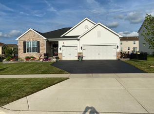 1977 Prospect Dr, Hoffman Estates, IL 60192