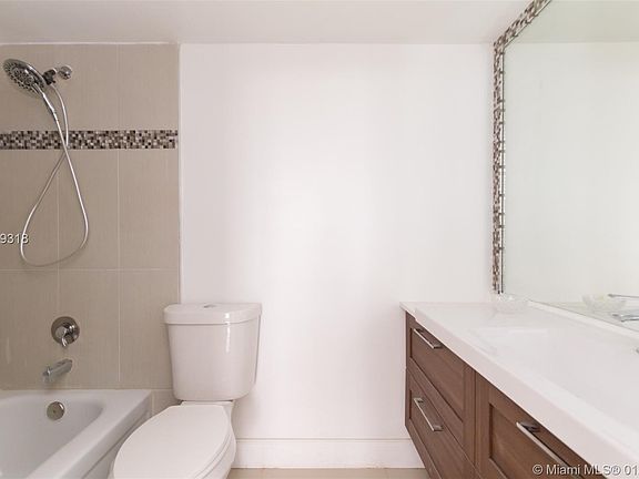 4th image of 2201 S Ocean Dr APT 2605