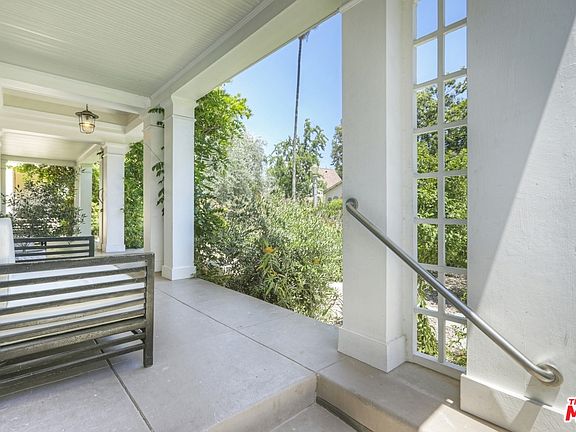 5th image of 2049 N Berendo St