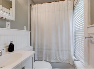 61 Dunstable Rd #B, North Chelmsford, MA 01863