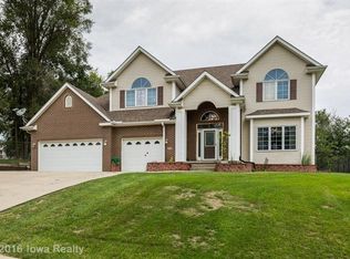 814 Greenwood Hills Dr, Adel, IA 50003