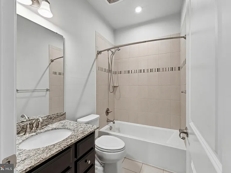 2720 Fredericksburg Rd — Photo 38
