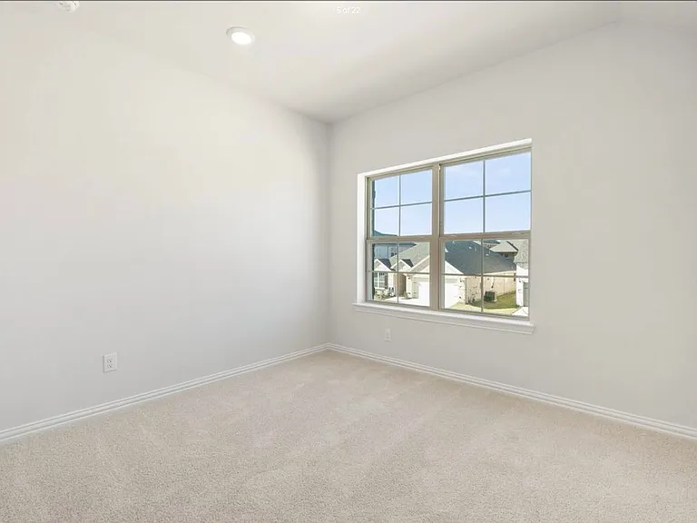 3837 Pennington Ave — Photo 15