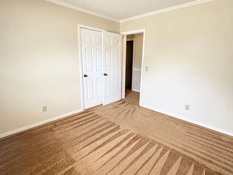 261 Youpon Dr — Photo 8