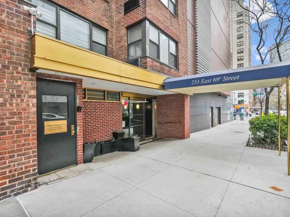 233 East 69th Street 12K image 23 of 24