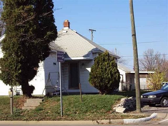 2nd image of 312 W Memorial Dr