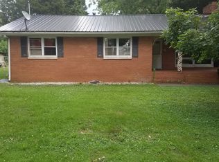 18 N Jackson St, Sturgis, KY 42459
