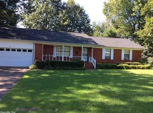 101 E Steward Dr, Searcy, AR 72143