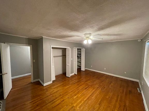 5th image of 670 Emily Ln