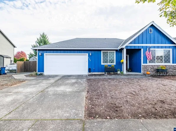 540 Lavender St, Silverton, OR 97381