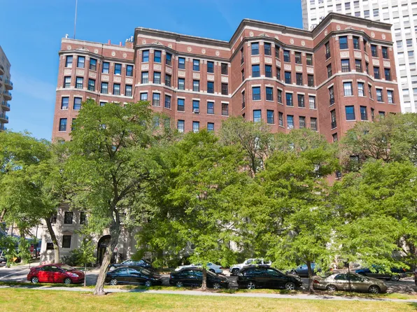 2600 N Lakeview Ave APT 7E, Chicago, IL 60614