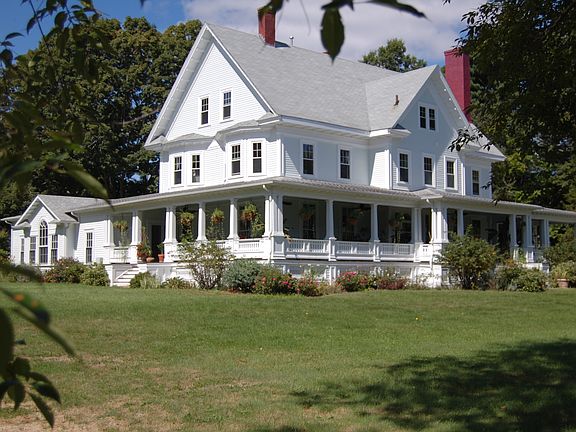 Front view with pool