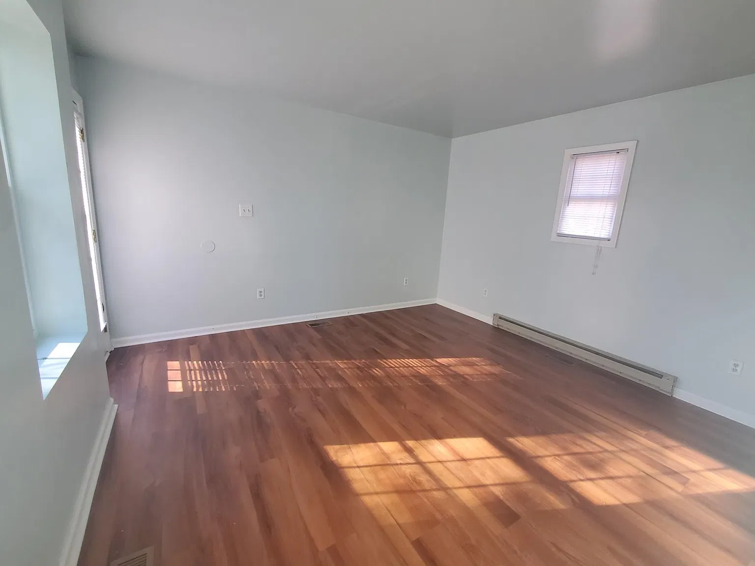 2 bed, 932 sqft, $1,700 — Photo 3