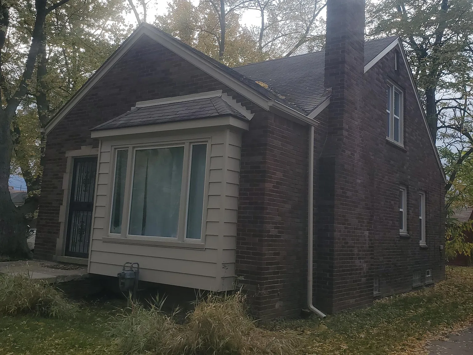 8059 Middepointe - 1 — Photo 4