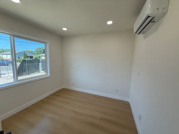 1274 Vine St, San Jose, CA 95110